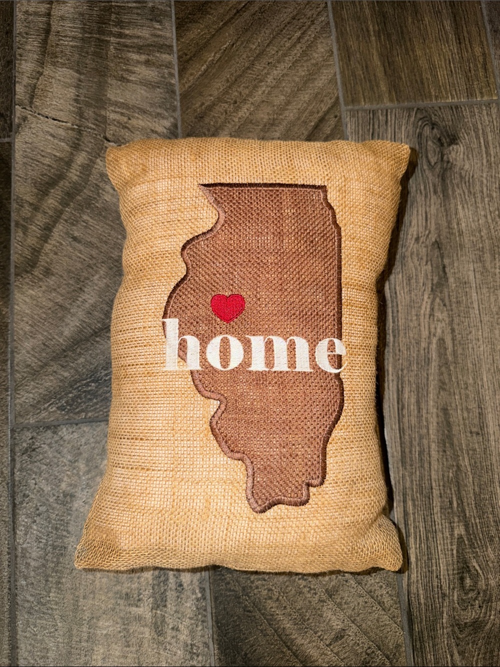 Home Burlap Accent Pillow with Illinois Map and Red Heart 16”x12”